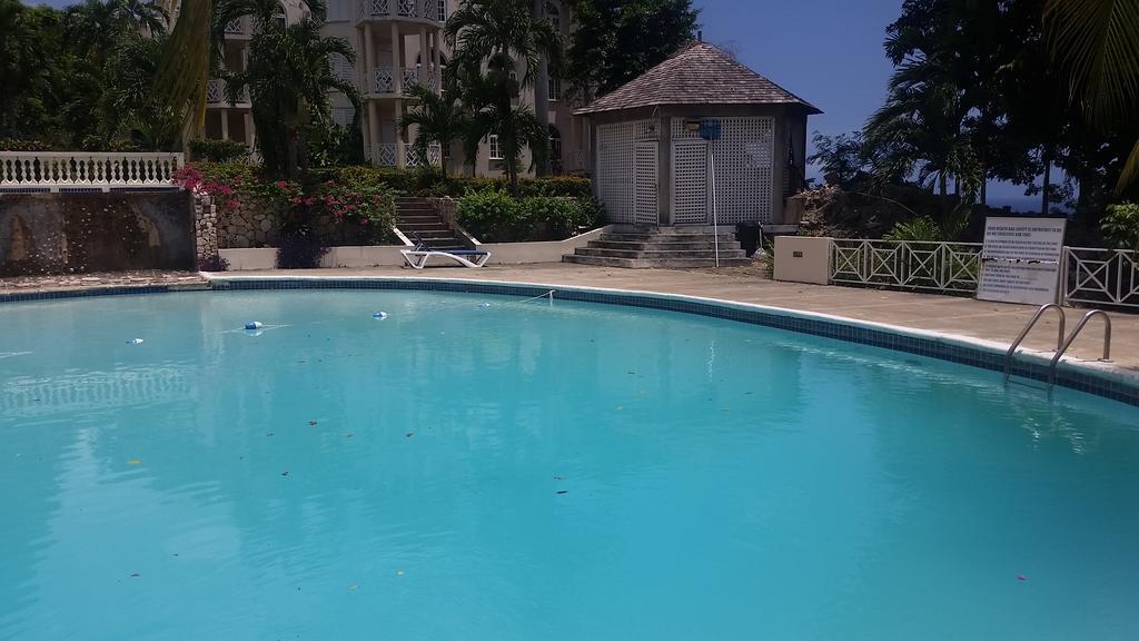 Sky Castles Apt J3 Ocho Rios Bagian luar foto